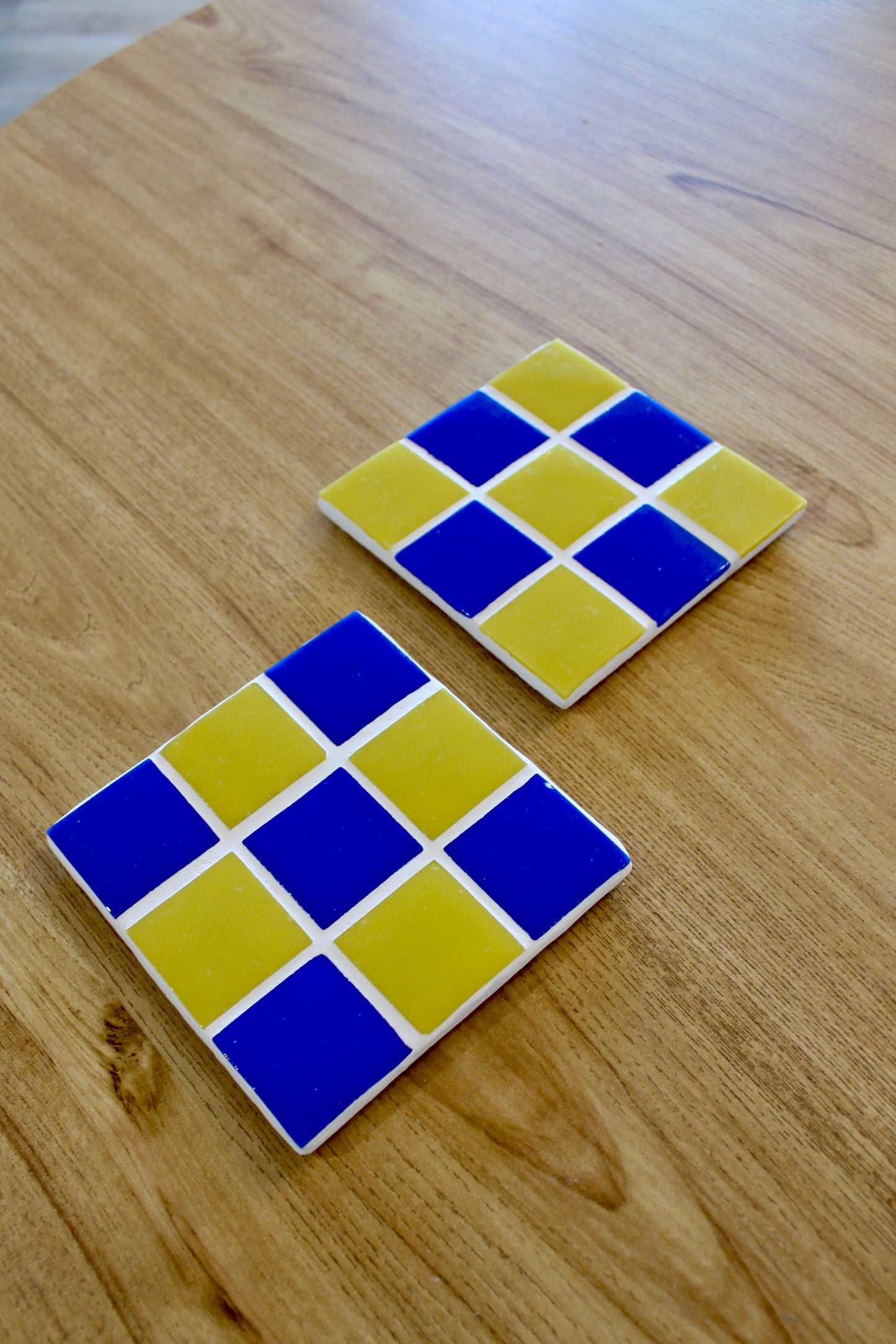Paire de petits dessous de plat en mosaïque - Jaune et Bleu