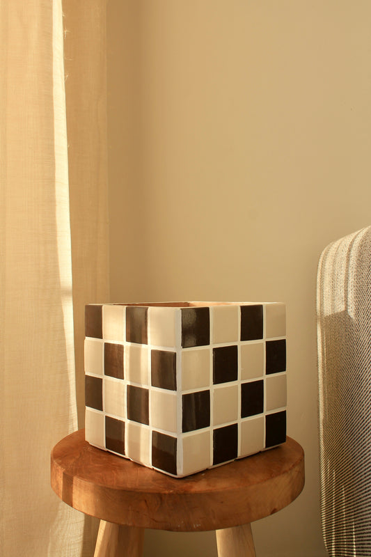 Grande boite/cache pot en mosaïque Crème et Chocolat